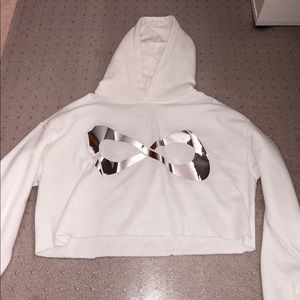nfinity cropped sweatshirt